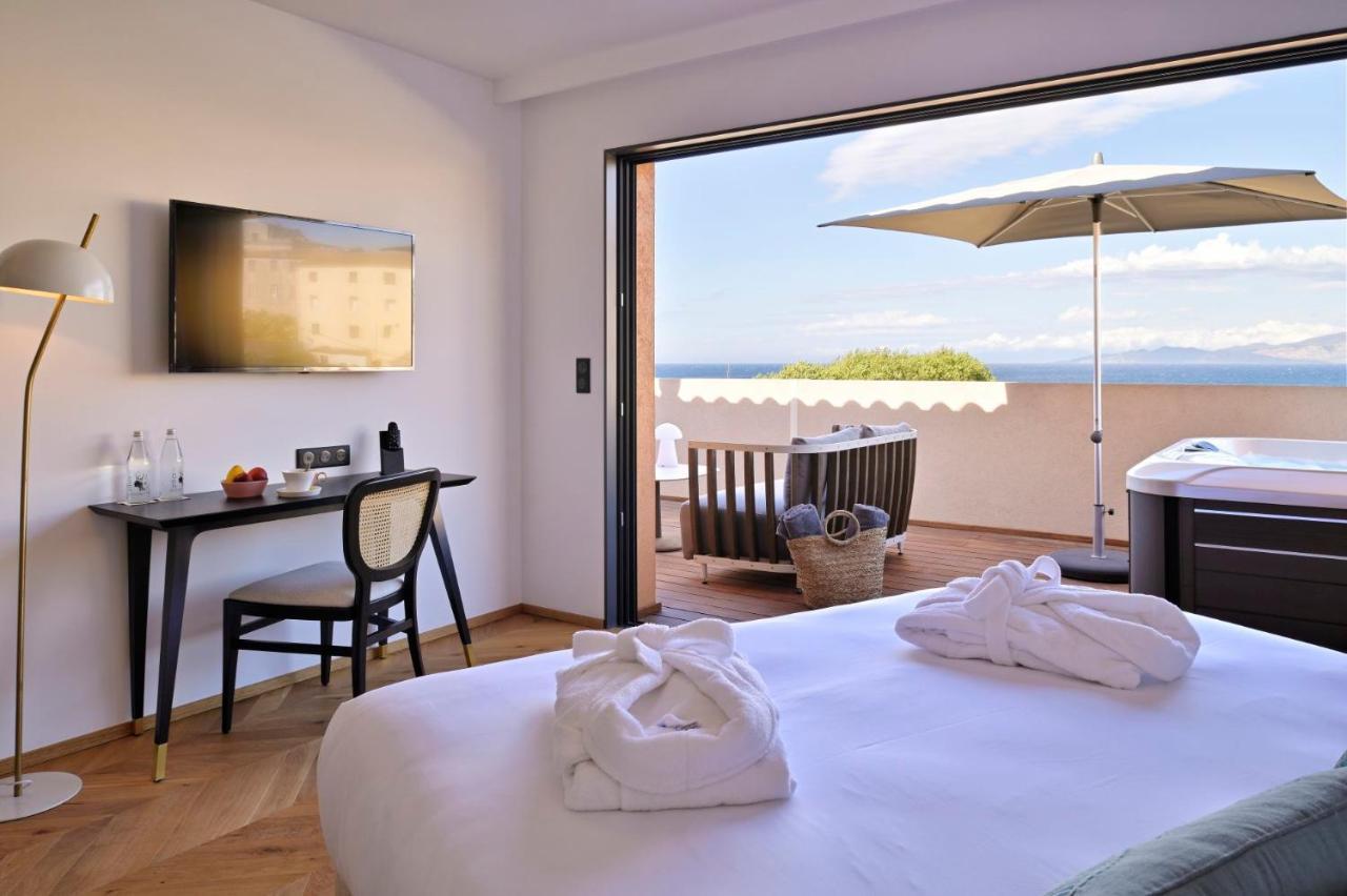 Hotel & Spa Rocabella L'Ile-Rousse  Bagian luar foto